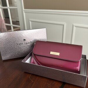 Kenzie Boxed Medium Flap Wristlet New